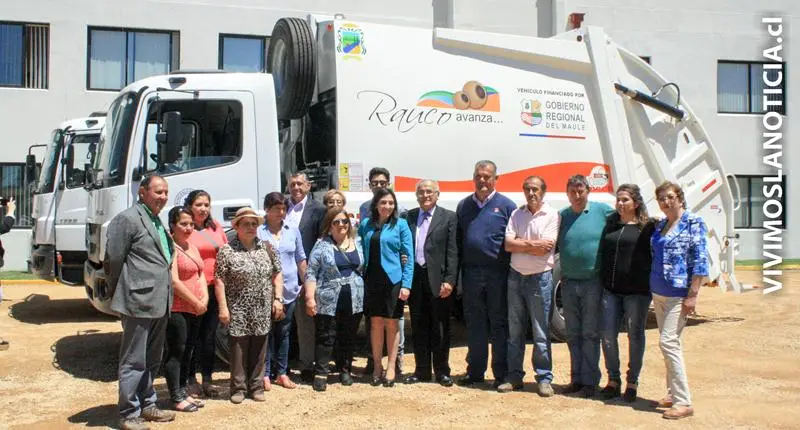 Rauco recibió dos modernos camiones recolectores de basura