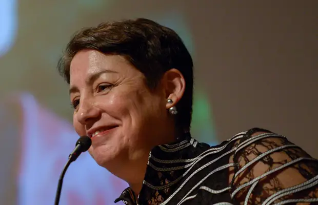 Beatriz Sánchez reaparece en vocería del Frente Amplio y pide salida de Mañalich
