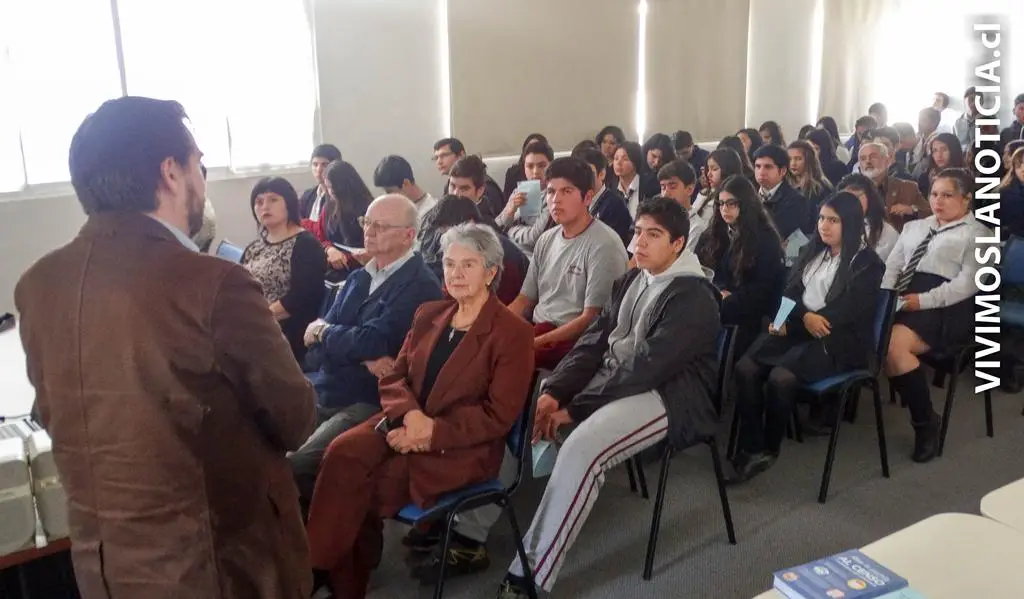 Estudiantes de Cauquenes se preparan para el Censo 2017