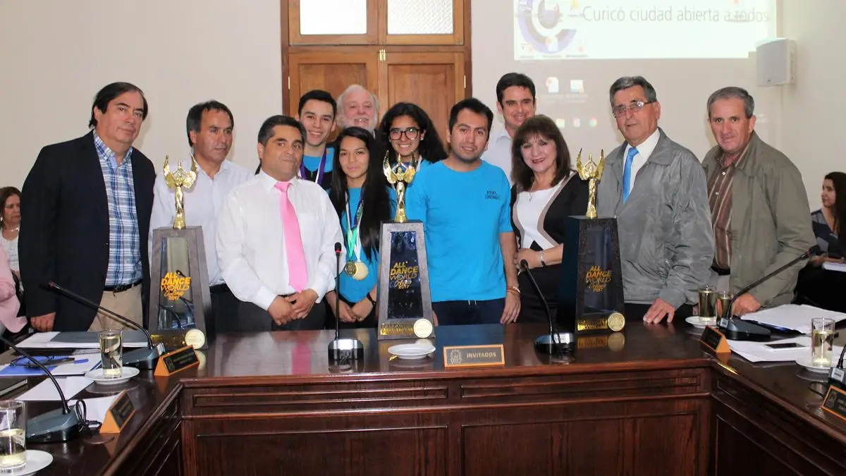 Compañía “Danzar Para Volar” campeona mundial en torneo All Dance International