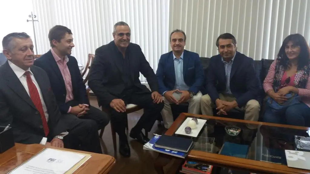 Radicales comprometen apoyo a proyectos de desarrollo regional