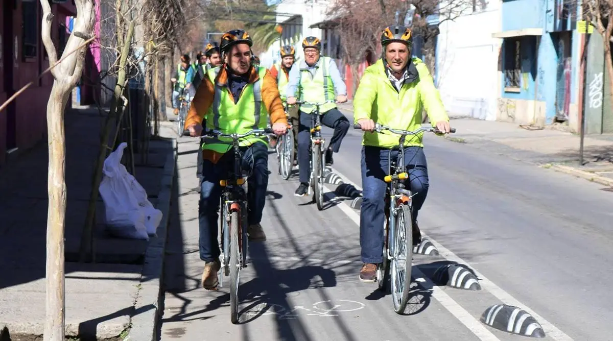 Ciclistas curicanos conocen experiencia de ciclovías de Rancagua