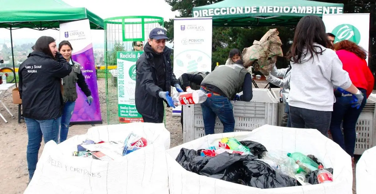 Voluntarios recolectaron una tonelada de basura en el Parque Cerro Condell