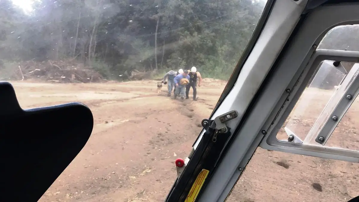 Carabineros rescató vía aérea a hombre que sufrió caída en la cordillera de San Clemente