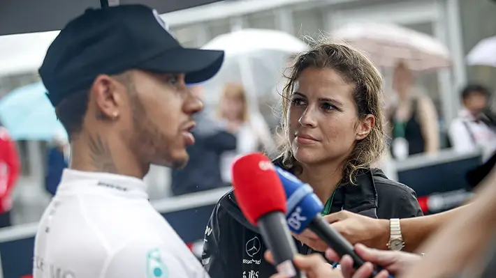 La hija de curicana que trabaja codo a codo con el campeón de F1 Lewis Hamilton