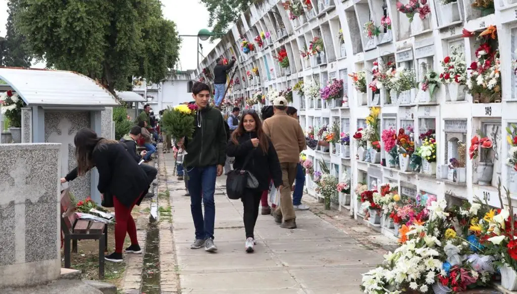 Cementerio municipal conmemora sus 170 años