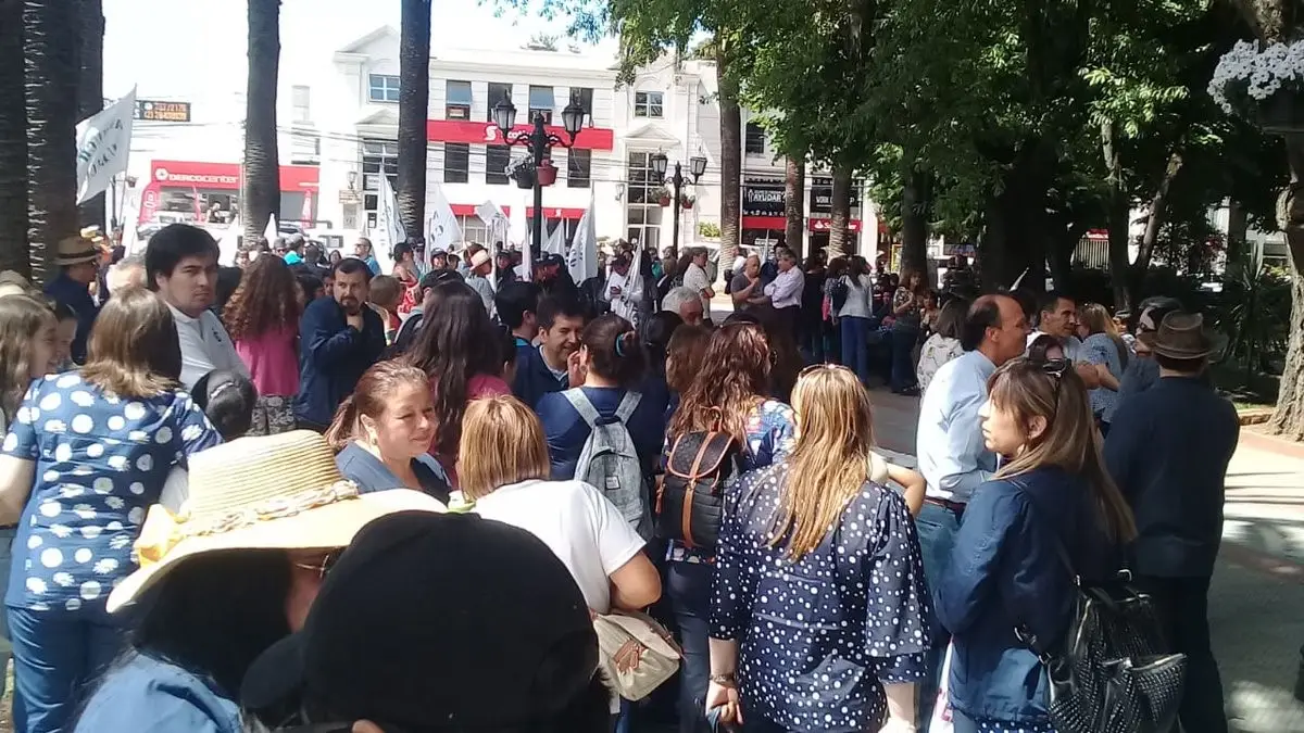 Manifestación del sector público interrumpió aplicación de PSU en Curicó