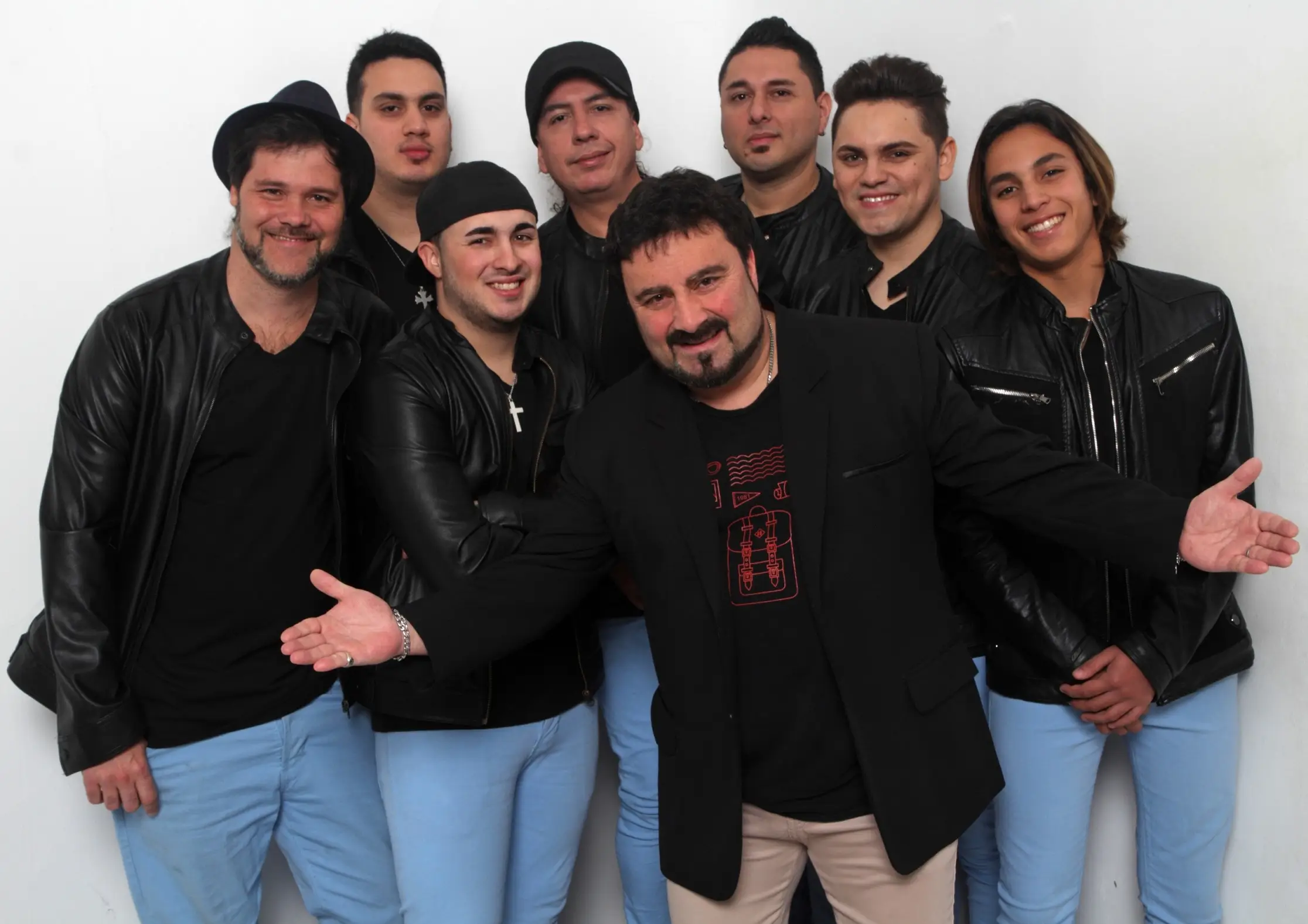 ¡Amar Azul cancela su show en la Vendimia de Molina 2025!