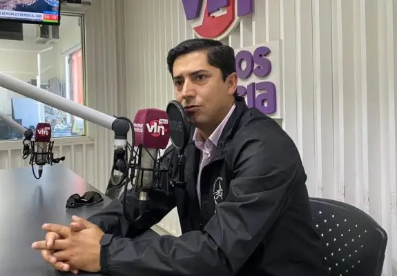 Alcalde de Vichuquén interpeló a ex abogado del municipio por irregularidades en obras del estadio comunal