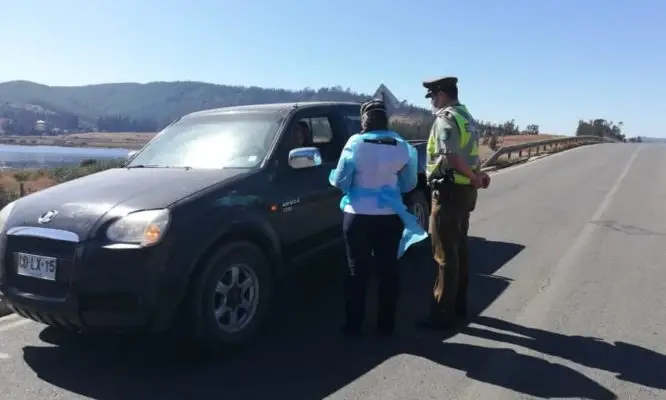 Militares denunciaron a turistas por trasladarse a su segunda vivienda en Vichuquén