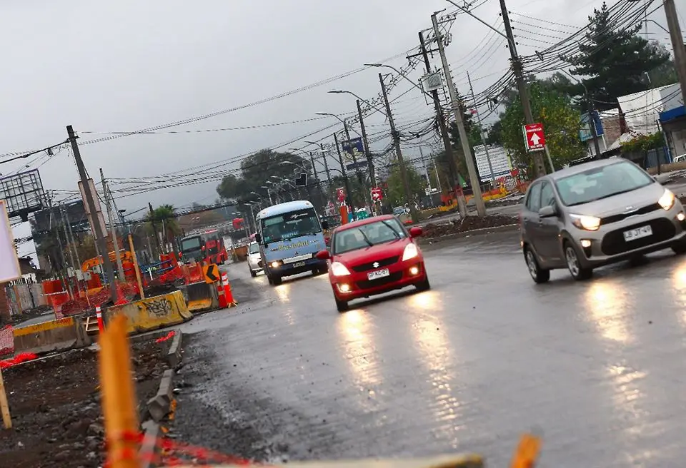 Transporte público cambia recorridos por trabajos en Avenida Alessandri