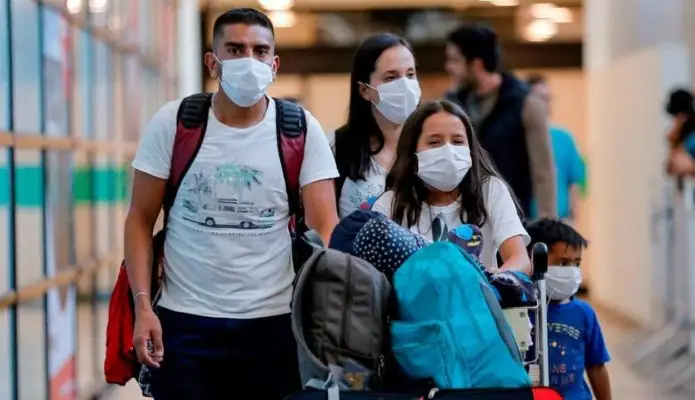 ¿Vuelven las mascarillas? Epidemióloga alerta sobre el aumento de virus respiratorios