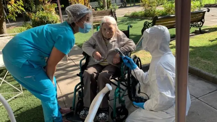 Mujer de 111 años de edad superó el coronavirus