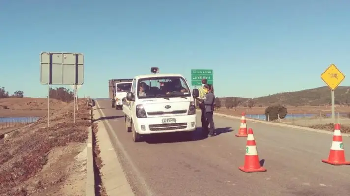 Vichuquén implementa controles de acceso para mantenerse sin casos de COVID-19