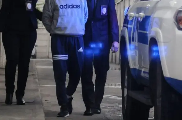 Curicó: Imputado buscado por homicidio se entregó en la PDI