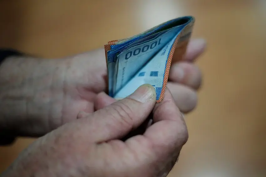 Senado despachó reajuste de salario mínimo a $337 mil