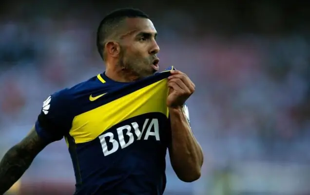 Carlos Tevez seguirá en Boca y donará todo su sueldo