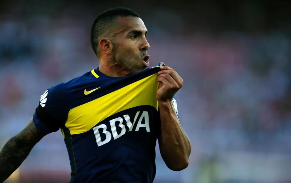 Carlos Tevez seguirá en Boca y donará todo su sueldo
