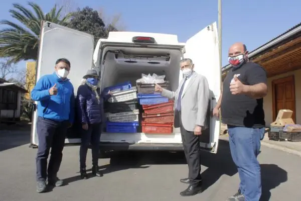 Importante aporte de pescadores de Licantén para vecinos de Rauco