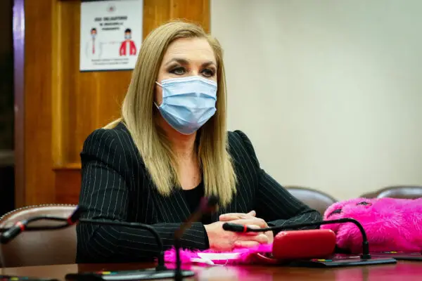 Pamela Jiles y el retiro 10% de las AFP: "Le ofrezco mi cuerpo al senador Moreira para que se apruebe esta reforma"