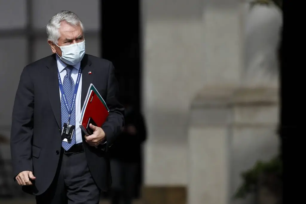 Paris responde a Colmed asegurando que no es el Presidente quien decide las cuarentenas