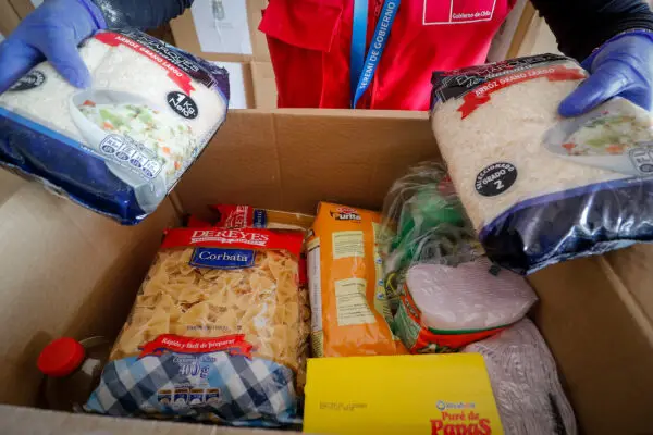 Encargada social de la Gobernación desmiete a dirigente que la acusó por uso político en entrega de cajas de alimentos
