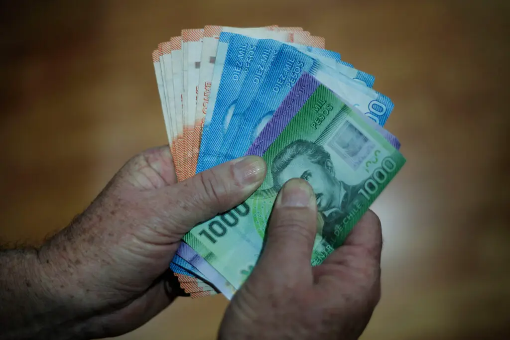Comenzó a regir en Chile el nuevo salario mínimo de 500 mil pesos