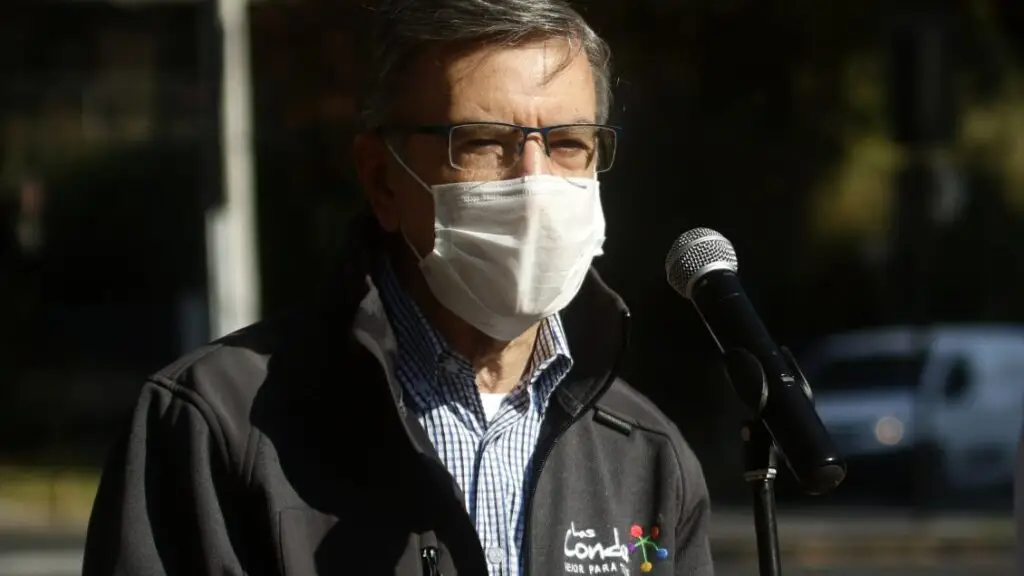 Joaquín Lavín criticó a Allamand y Van Rysselberghe por insultos en trabajo parlamentario: "Las reuniones tienen que ser serias"
