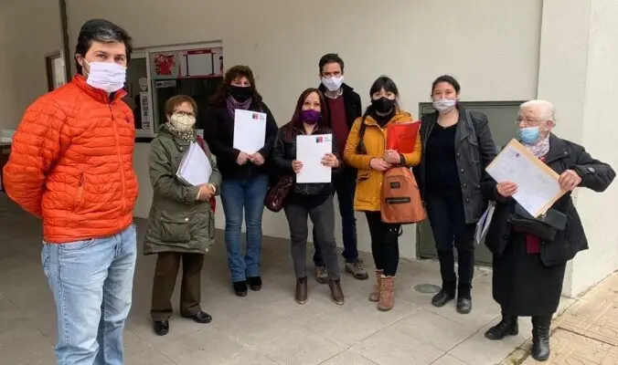 Vecinos de Villas Futuro en Curicó comenzaron a recibir sus escrituras de departamentos