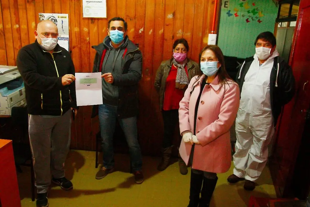 Municipio de Curicó habilitó colegios para ayudar en retiro del 10% de fondos de AFP