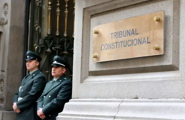 UDI y RN presentan requerimiento al TC para impugnar proyecto de ley que sanciona el negacionismo