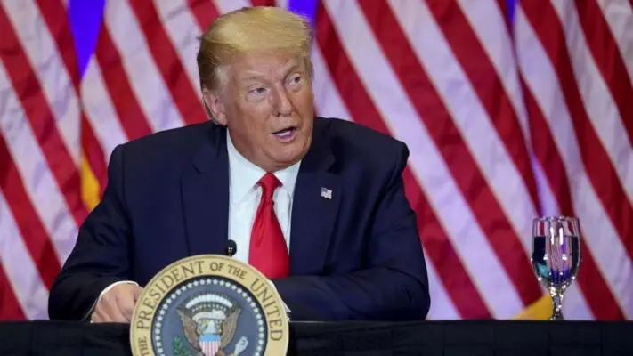 Donald Trump en búsqueda de votos: "Amo a los latinos. Es una comunidad fantástica"