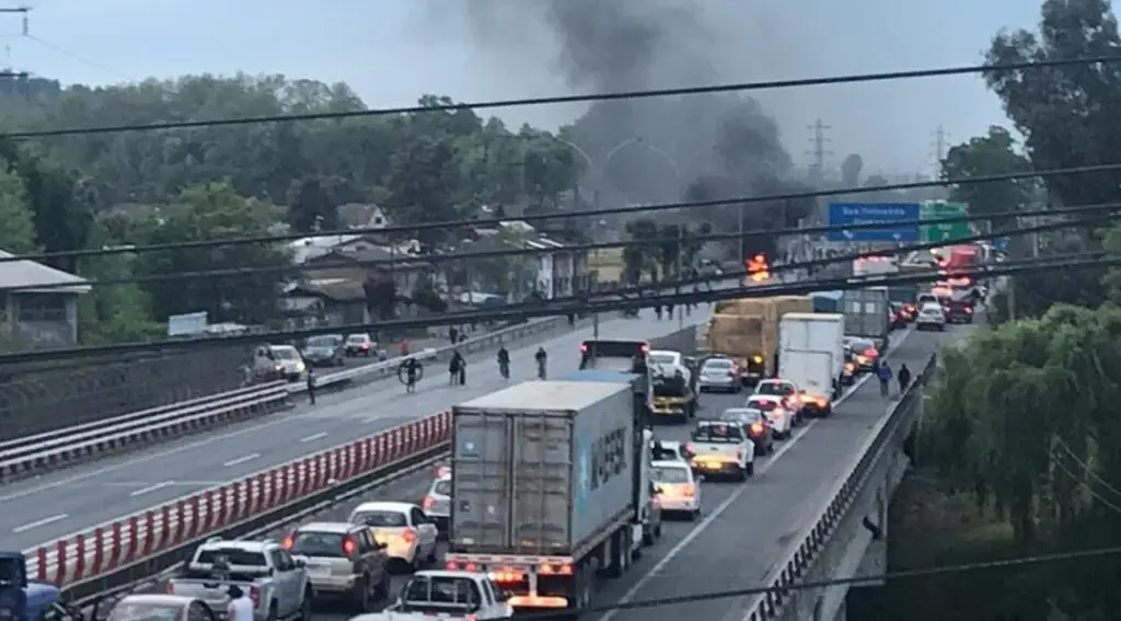 Gobernador de Curicó realizó balance de manifestaciones e incidentes de este lunes