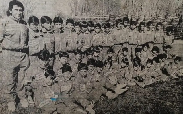 Libro “Juventud 2000” recorrerá la historia de La Academia que marcó un hito en Chile