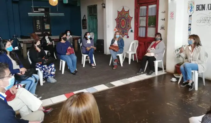 Ministra de la Mujer gestiona nuevo centro de ayuda para comunas costeras de Curicó