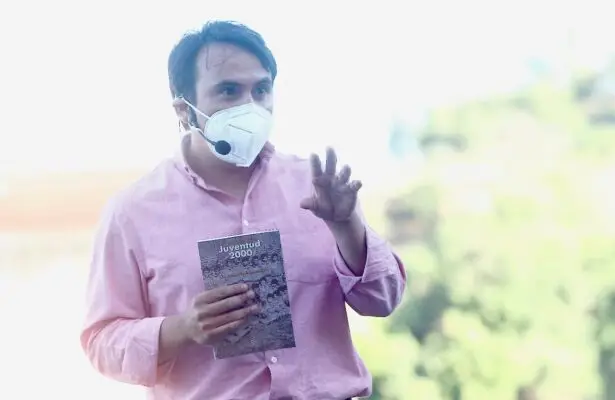 Exitoso lanzamiento del libro Juventud 2000: “La Academia de los sueños”