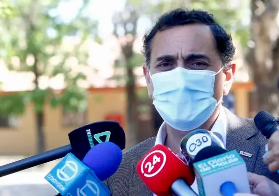 Alcalde de Curicó y retroceso a Fase 1: “Si el Minsal no establece normas sanitarias, estos brotes no van a parar”