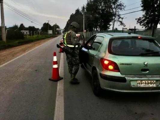 Piden prisión preventiva para conductora acusada de atropellar a militar en Curicó