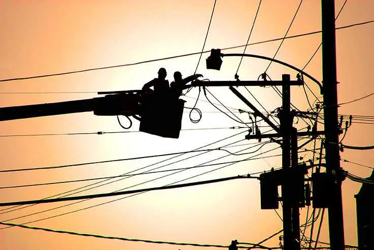 Corte de energía afecta a gran parte del radio urbano de Curicó