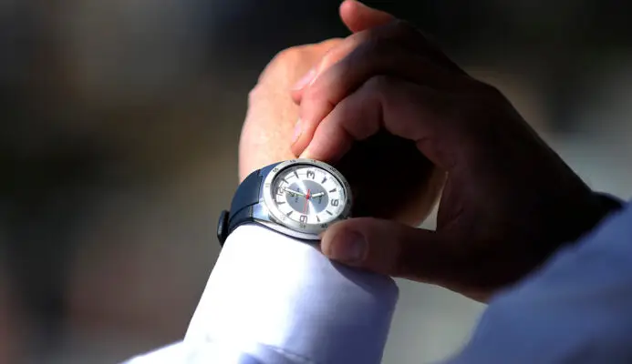 Este sábado se realizará el cambio de hora en Chile