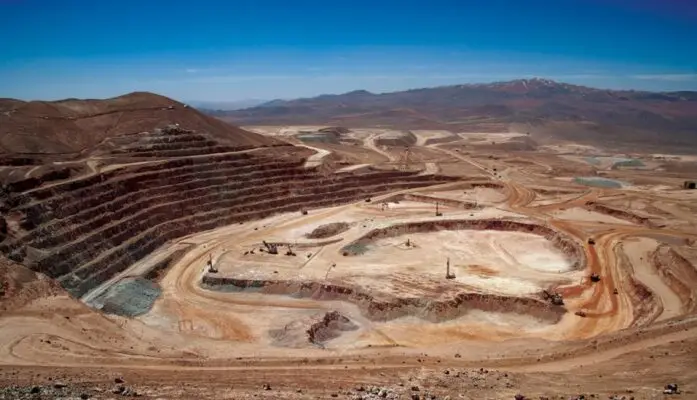 El cobre en alza: segunda vez en diez años que logra llegar a los US$ 10.000 por tonelada