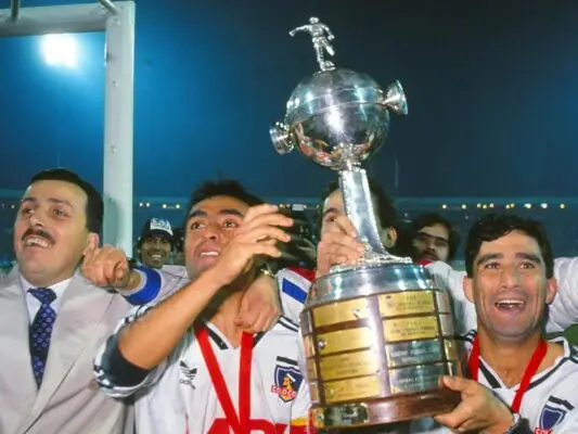 Colo Colo campeón Copa Libertadores: A 30 años del logro más importante a nivel de clubes