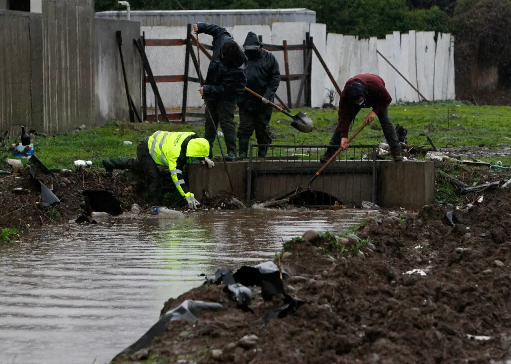 Emiten doble alerta por lluvias de intensidad variable que afectarán diversas zonas del país esta semana