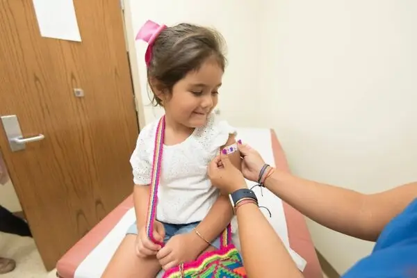 Comenzó proceso de vacunación contra el Covid-19 en niñas y niños de 6 a 11 años