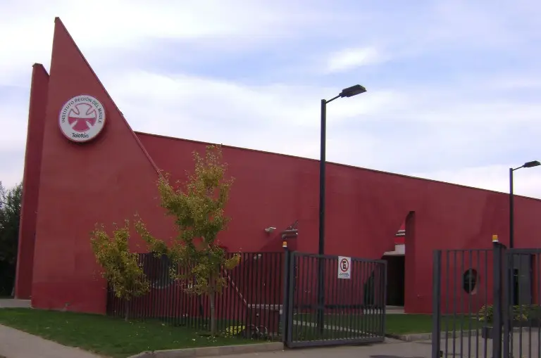 Municipio de Curicó reactivó traslado de personas en situación de discapacidad al centro Teletón de Talca