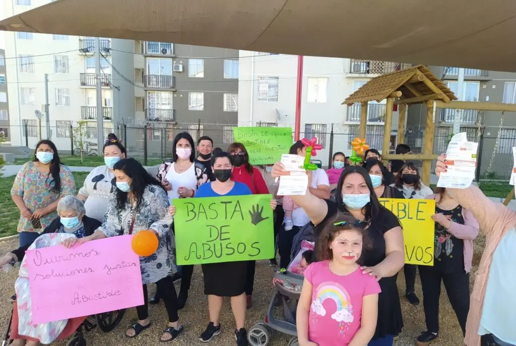 Vecinos de Torres del Vaticano protestaron contra las constantes alzas en el suministro de gas