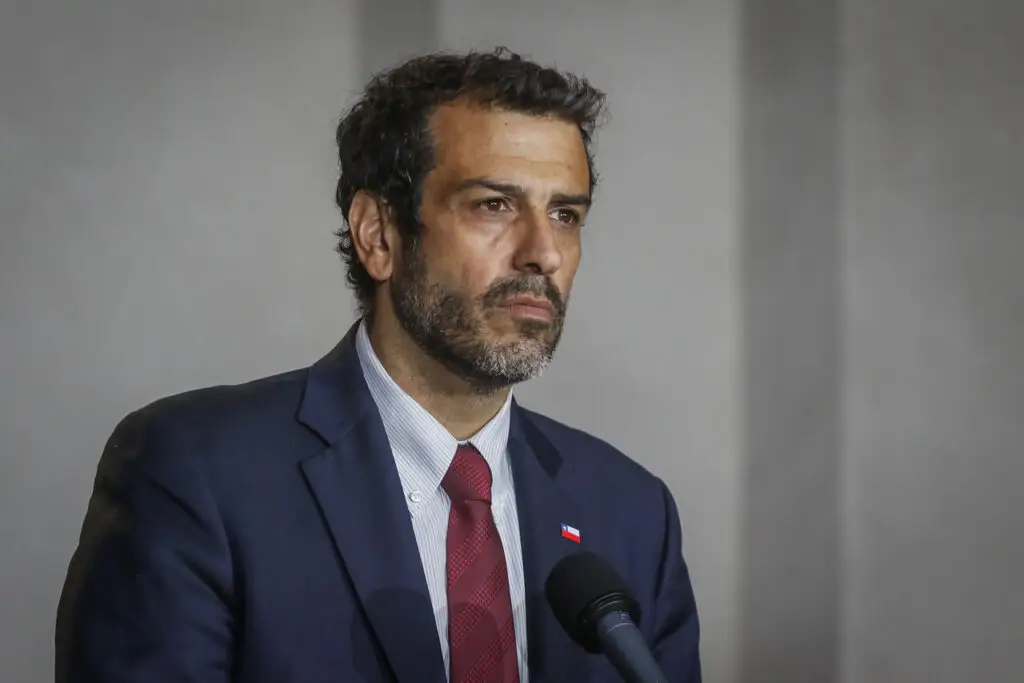 Ministro Delgado: "Dijimos que si las policías o las Fuerzas Armadas eran atacadas, iban a responder"