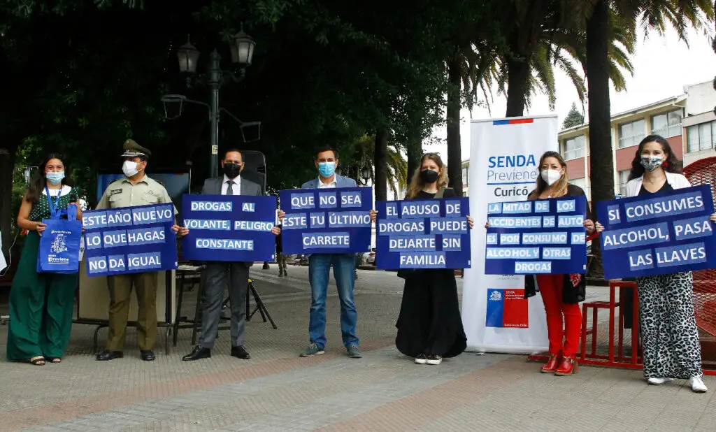 Senda Curicó realizó campaña para prevenir consumo de alcohol y conducción en Año Nuevo