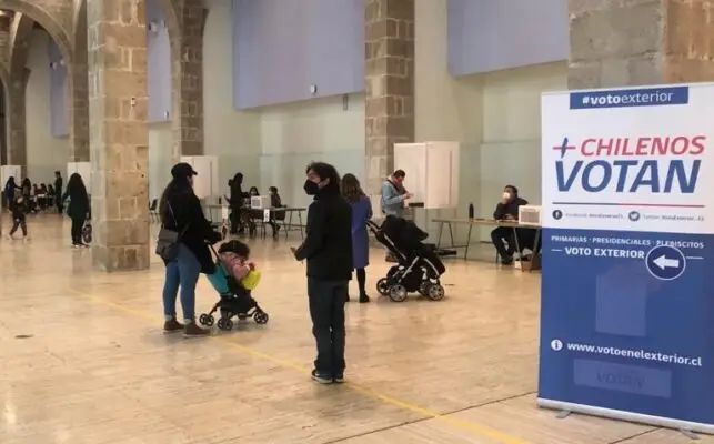 Voto en el extranjero: Chilenos dan mayoría a Boric mientras Kast suma votos en China, Emiratos Árabes e Israel