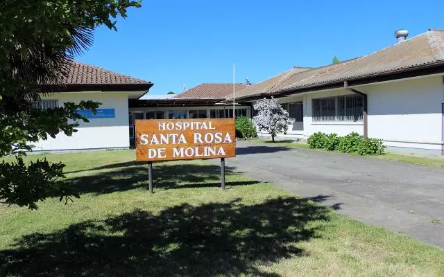 Alarma en Hospital de Molina: Familiar ingresa arma cargada a paciente hospitalizado